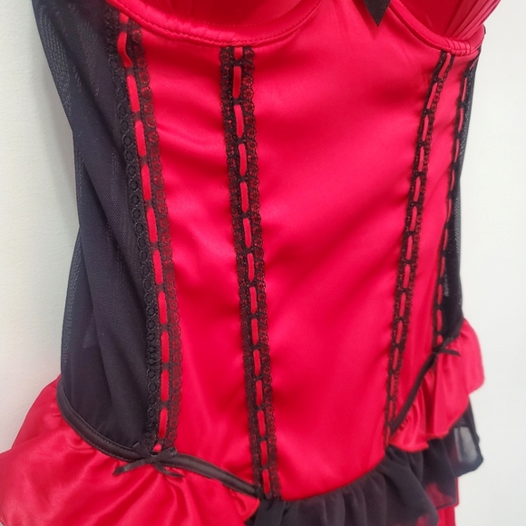 La Senza Red Satin Linergie Set in Size Small NWT - Picture 7 of 9